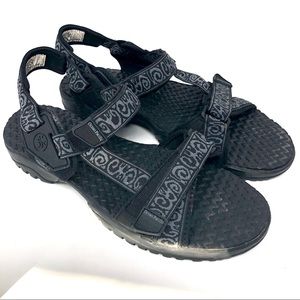 OP Ocean Pacific Swamp Thing Sandal Size 12 M